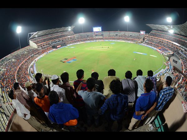 ఐపీఎల్లో వార్నర్ బ్రదర్స్ షో