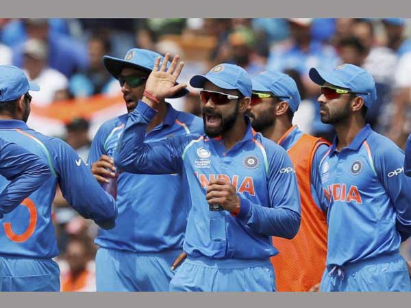 దక్షిణాఫ్రికాపై సత్తా చాటిన భారత బౌలర్లు