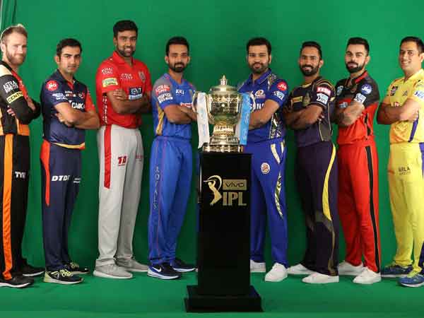తొలి మ్యాచ్ కోసం ఉత్కంఠగా ఎదురు చూస్తోన్న అభిమానులు