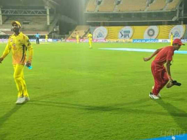 రైనా, వాట్సన్, ఫ్లెమింగ్, తాహిర్, మైక్ హస్సీ: