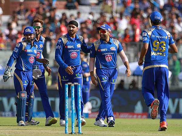 2017లో రాయల్ ఛాలెంజర్స్ బెంగళూరుతో: