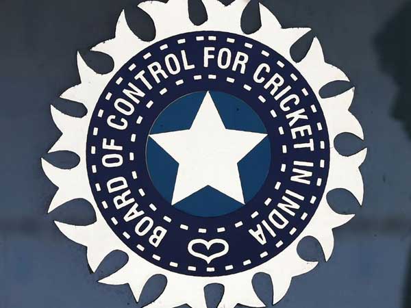 ఏదైనా క్రికెట్ టోర్నీ మధ్య కనీసం 15 రోజుల వ్యవధి