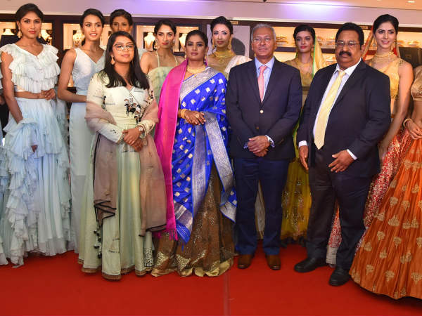 బాల్యం నుంచి నగలు పెట్టుకోవడం చాలా అరుదు: