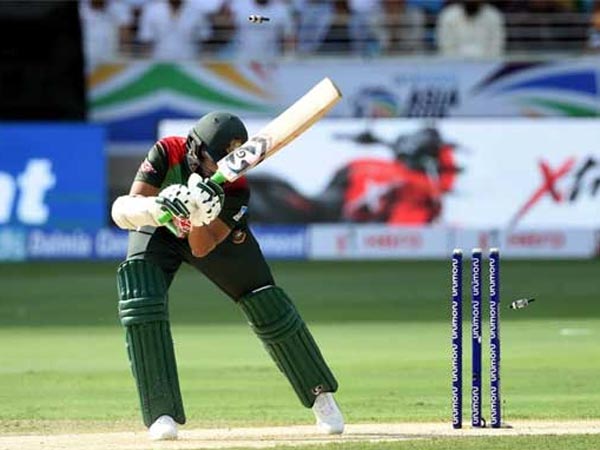 262 పరుగుల లక్ష్యంతో బరిలోకి దిగిన శ్రీలంక