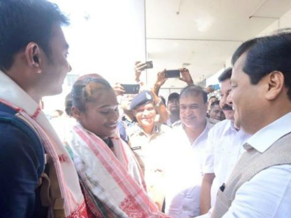 హిమదాస్ ఊరేగింపు