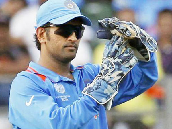 2014 ఆఖర్లో ధోనీ నుంచి టెస్టు కెప్టెన్గా
