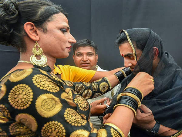 ఇటీవలే రాజకీయ అరంగ్రేటం