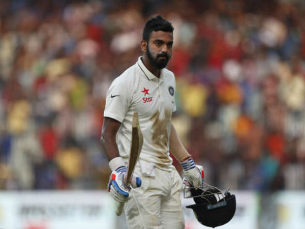 తడబడుతున్న తరుణంలో స్వేచ్ఛగా బ్యాట్