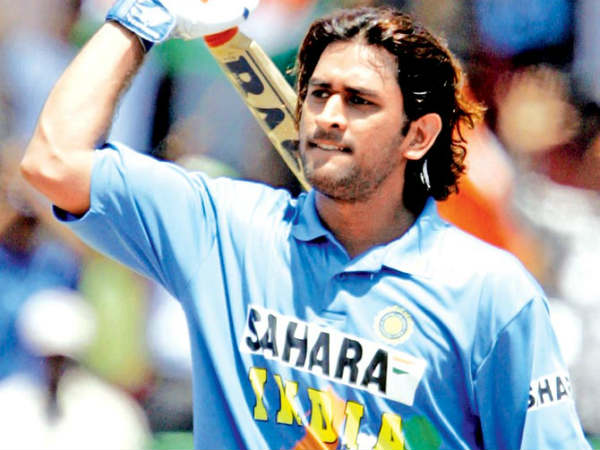7 మ్యాచ్ల సిరీస్లో మూడో వన్డేలో ధోని