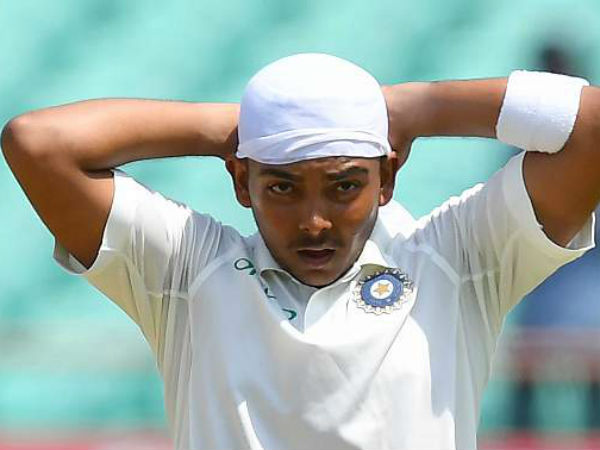 తొలి టెస్టులో సెంచరీతో తనవైపుకు