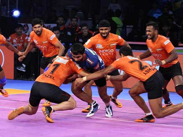 ద్వితీయార్ధంలో తమిళ జట్టు కొంచెం పోటీ