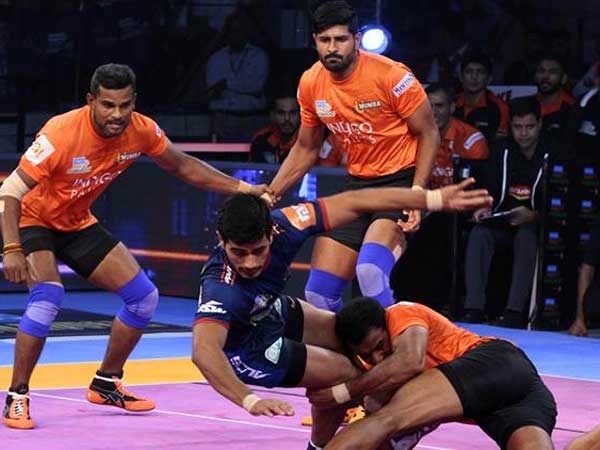 పాయింట్ల పట్టికలో అగ్రస్థానంలో