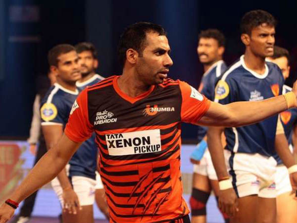 ప్రథమార్ధం ముగిసేసరికి 17-12తో