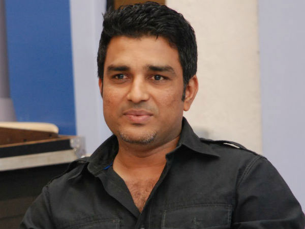 అనుభవజ్ఞుడిలా బ్యాటింగ్.. అటాకింగ్ బ్యాట్స్మెన్ అని