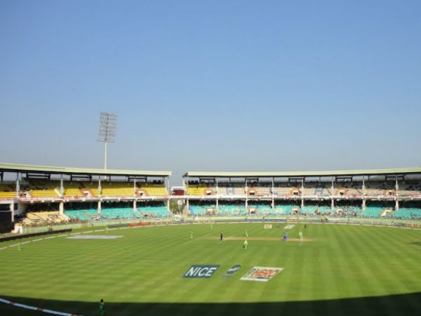 రూ.4 వేలు, 5 వేల ధరలు టిక్కెట్లు మినహా
