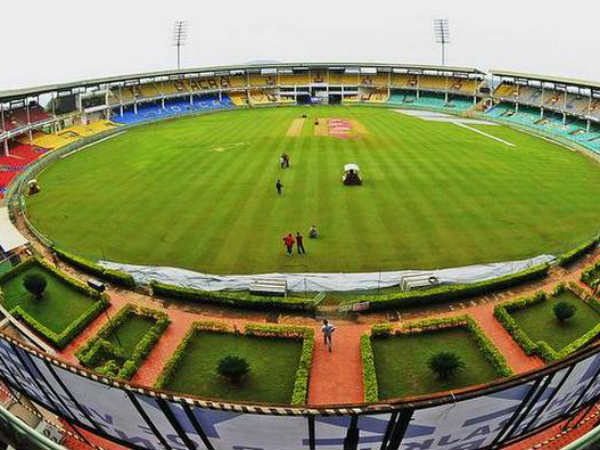 ఈ సిరీస్లో వన్డే వేదిక మారడం ఇది రెండోసారి