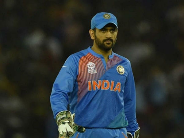 అందరితోనూ సింపుల్గా.. చూసి ఆశ్చర్యపోయా.