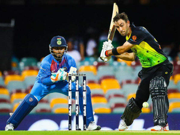 16.1 ఓవర్ల వద్ద వరుణుడు అడ్డంకి