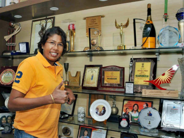 2009లో జరిగిన తొలి మహిళల టీ20 వరల్డ్ కప్ను