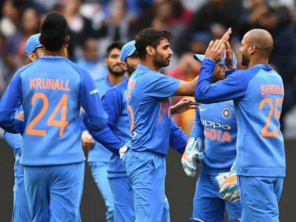 7 ఓవర్లు ముగిసే సరికి 41/4తో నిలిచిన ఆసీస్