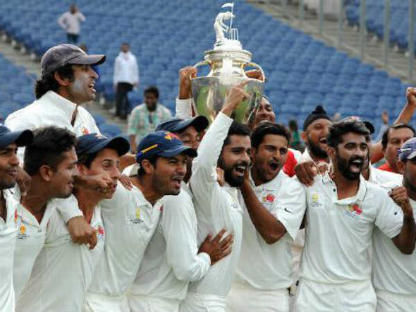 గ్రూప్-బిలో హైదరాబాద్, ఆంధ్ర జట్లు