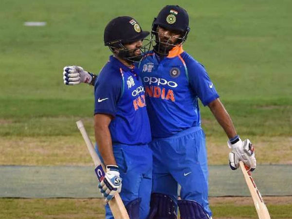 ధోనీని మినహాయించి జట్టులోని
