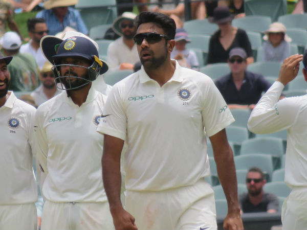 ఓవర్నైట్ స్కోరు 250/9 పరుగులతో