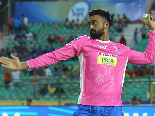 15 మ్యాచ్లాడి 11 వికెట్లు మాత్రమే