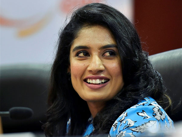 సుదీర్ఘ కెరీర్లో ఎన్నో సరికొత్త రికార్డులు