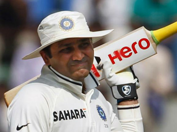 సెహ్వాగ్ షాక్కు గురై అసహనం