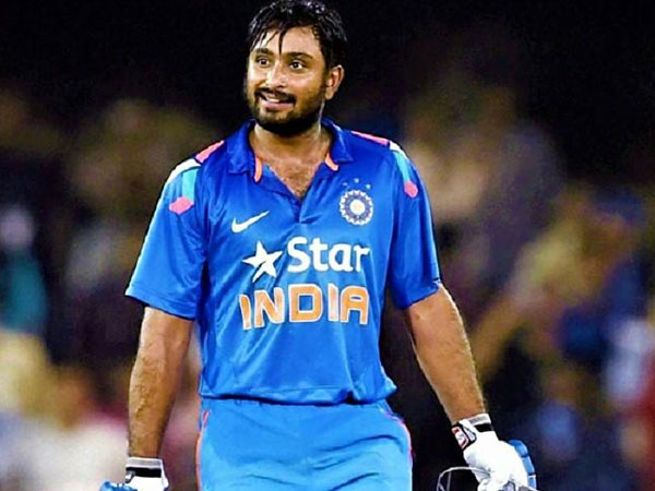 పార్ట్టైమ్ స్పిన్నర్గా