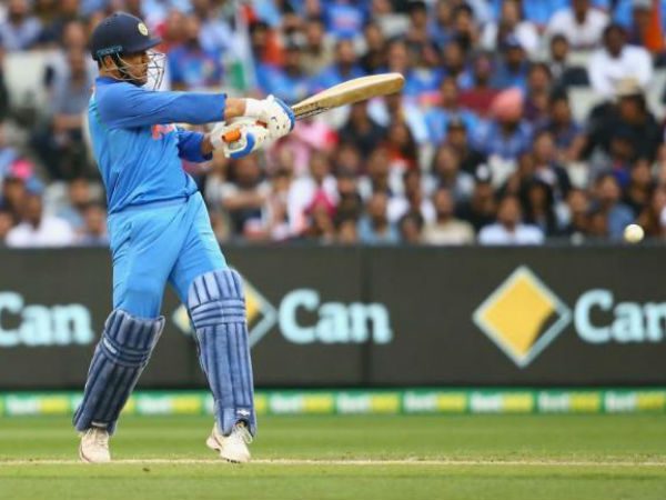ధోని స్థానాన్ని భర్తీ చేయడం కష్టం