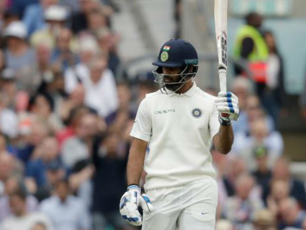 రోహిత్ స్థానంలో విహారిని ఆడించాలి