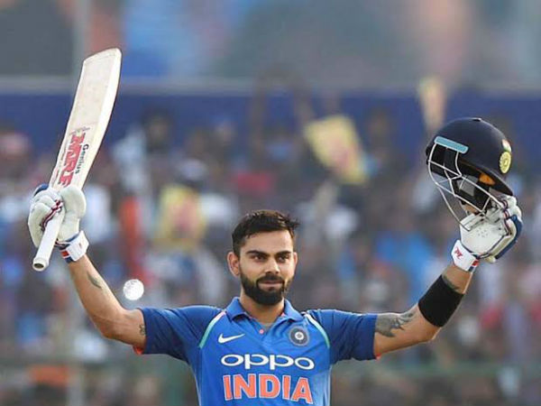 ధోనితో కలిసి కెప్టెన్ కోహ్లీ ఇన్నింగ్స్ను