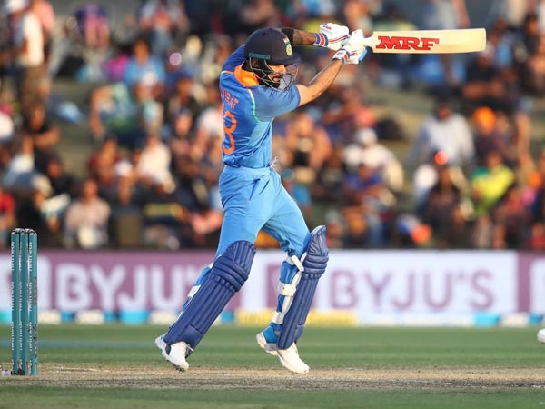 కోహ్లీ, రోహిత్ శర్మ హాఫ్ సెంచరీలు