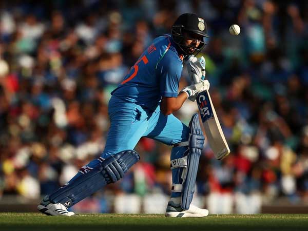 అత్యధిక సెంచరీలు బాదిన విదేశీ క్రికెటర్గా