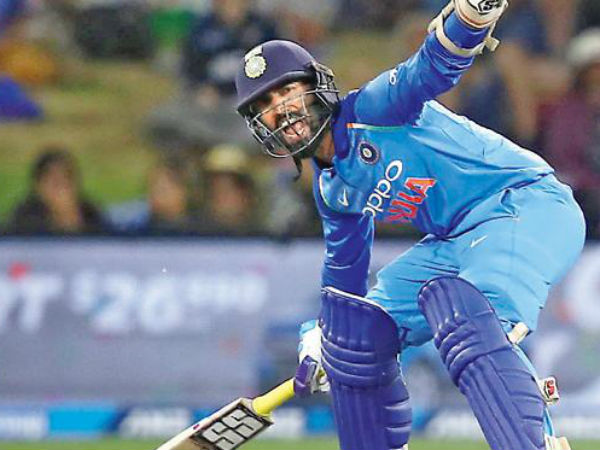 వరల్డ్ కప్లో దినేశ్ కార్తీక్ ఆడటం అనుమానమే