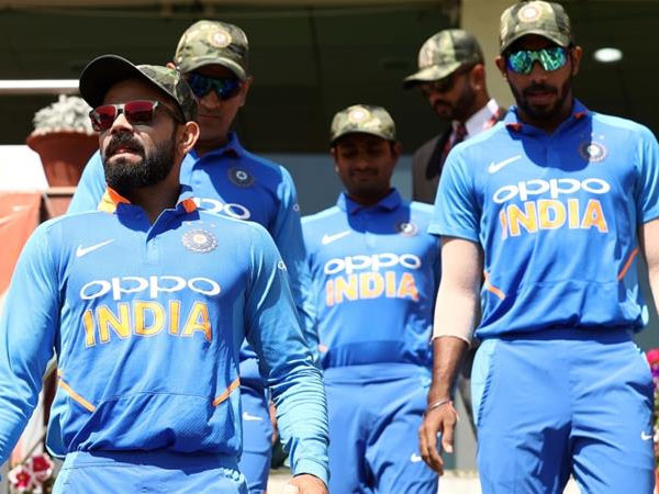 ఆర్మీ క్యాప్లు ధరించి మరీ భారత్ మ్యాచ్ ఆడింది