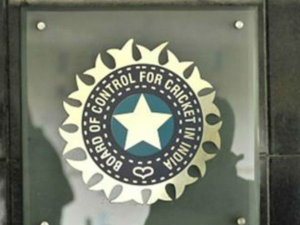 ఆరు నెలలపాటు ఒప్పందం