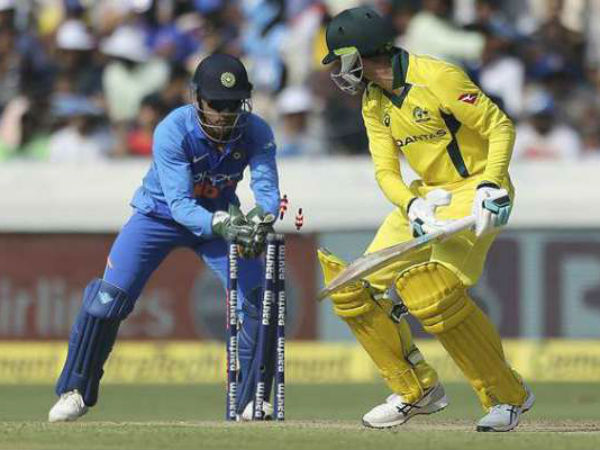 ధోని స్టంపౌట్ మ్యాచ్కే హైలెట్