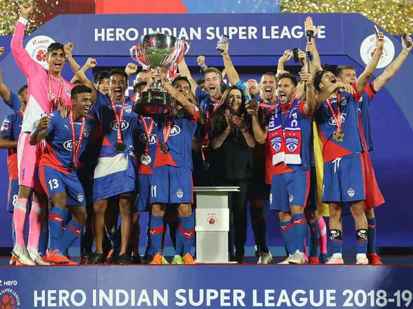 పది మందితోనే ఆడడంతోనే ఆడిన గోవా