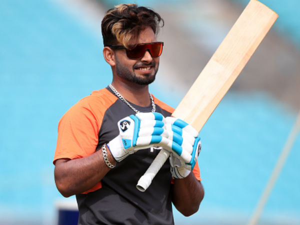 ధోని స్థానంలో రిషబ్ పంత్!