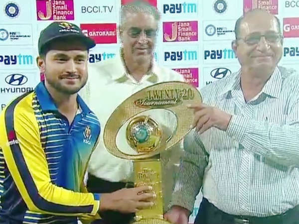 మయాంక్ అగర్వాల్ హాఫ్ సెంచరీ