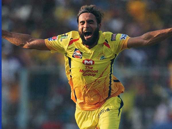 పటిష్టంగా బౌలింగ్: