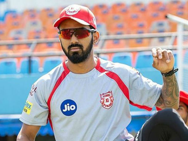 వికెట్ కీపింగ్ గురించి