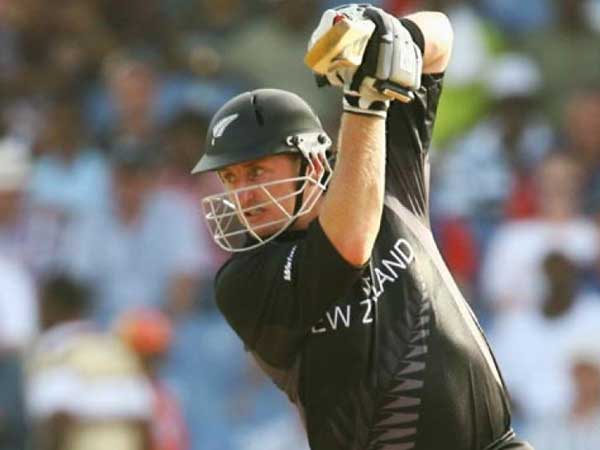 2003: స్కాట్ స్టైరిస్ (శ్రీలంకపై 141)