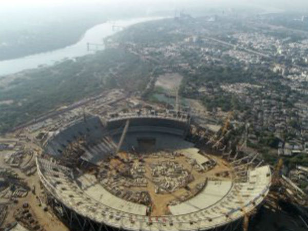 700 కోట్ల రూపాయల వ్యయం