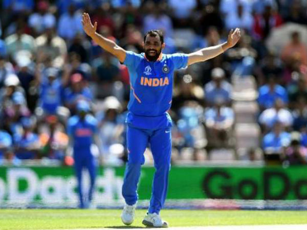 అయిదు బంతుల్లో 12 పరుగులు..