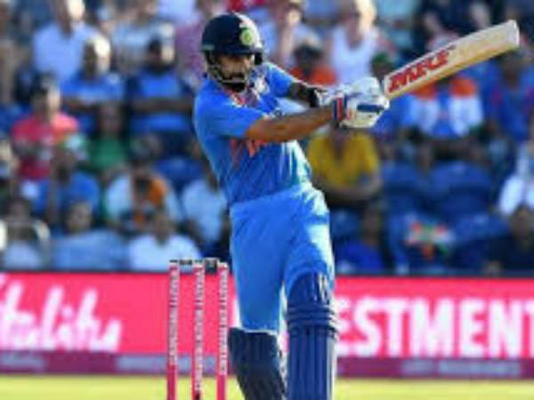 కోహ్లీ బ్యాట్ బంతి తాకనే లేదు
