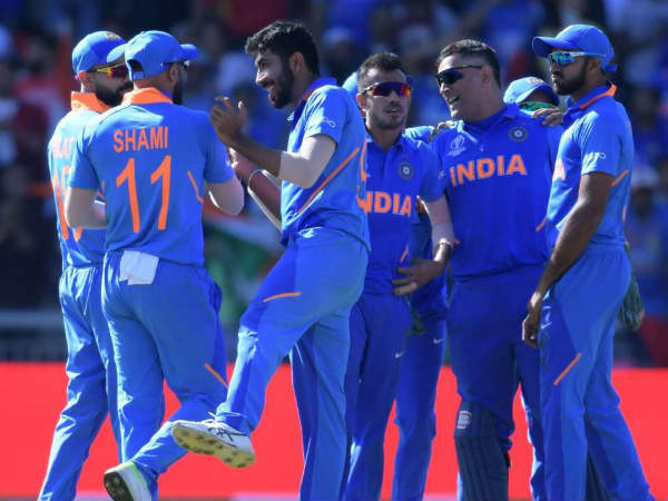 సెమీఫైనల్లోకి టీమిండియా: